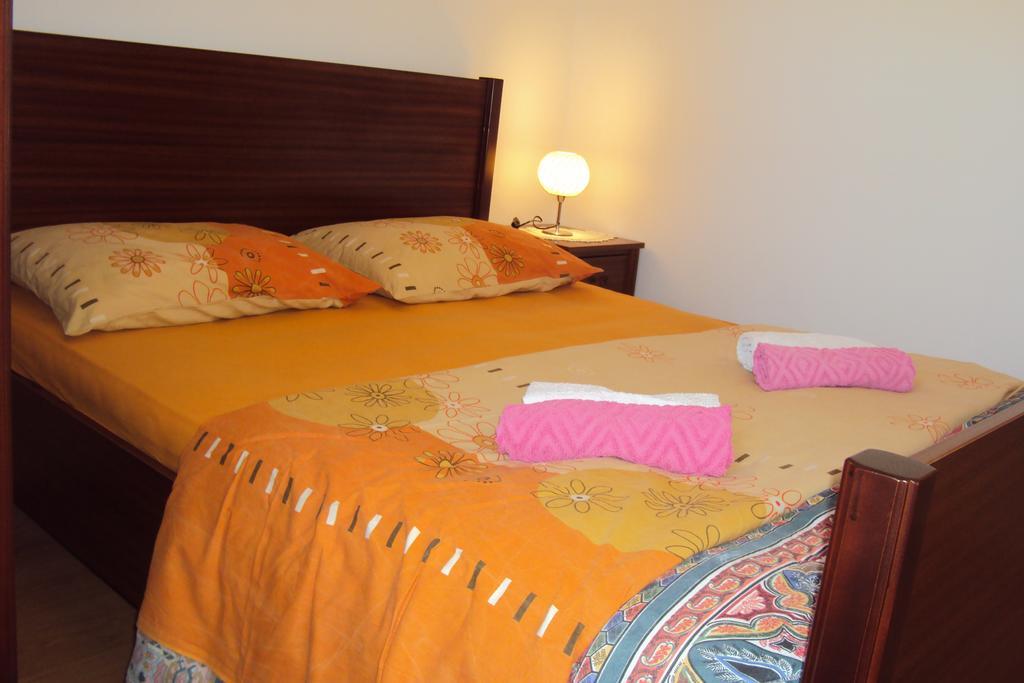 Milutinov Dvor Apartments Vrsi Ngoại thất bức ảnh