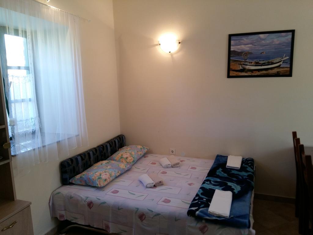 Milutinov Dvor Apartments Vrsi Ngoại thất bức ảnh