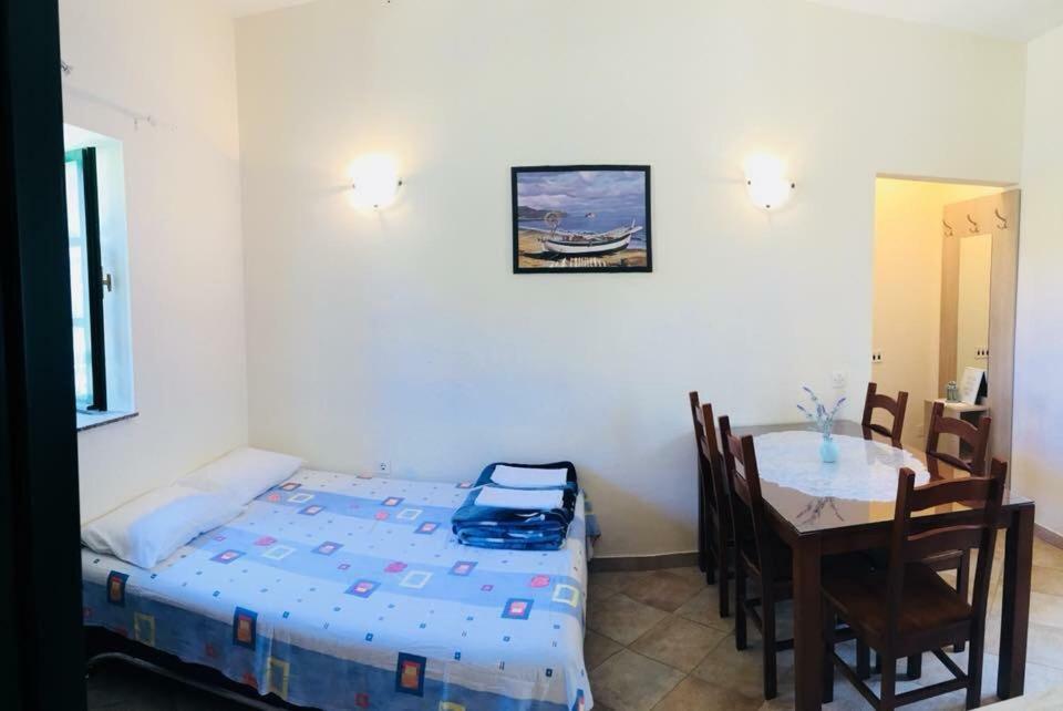 Milutinov Dvor Apartments Vrsi Ngoại thất bức ảnh
